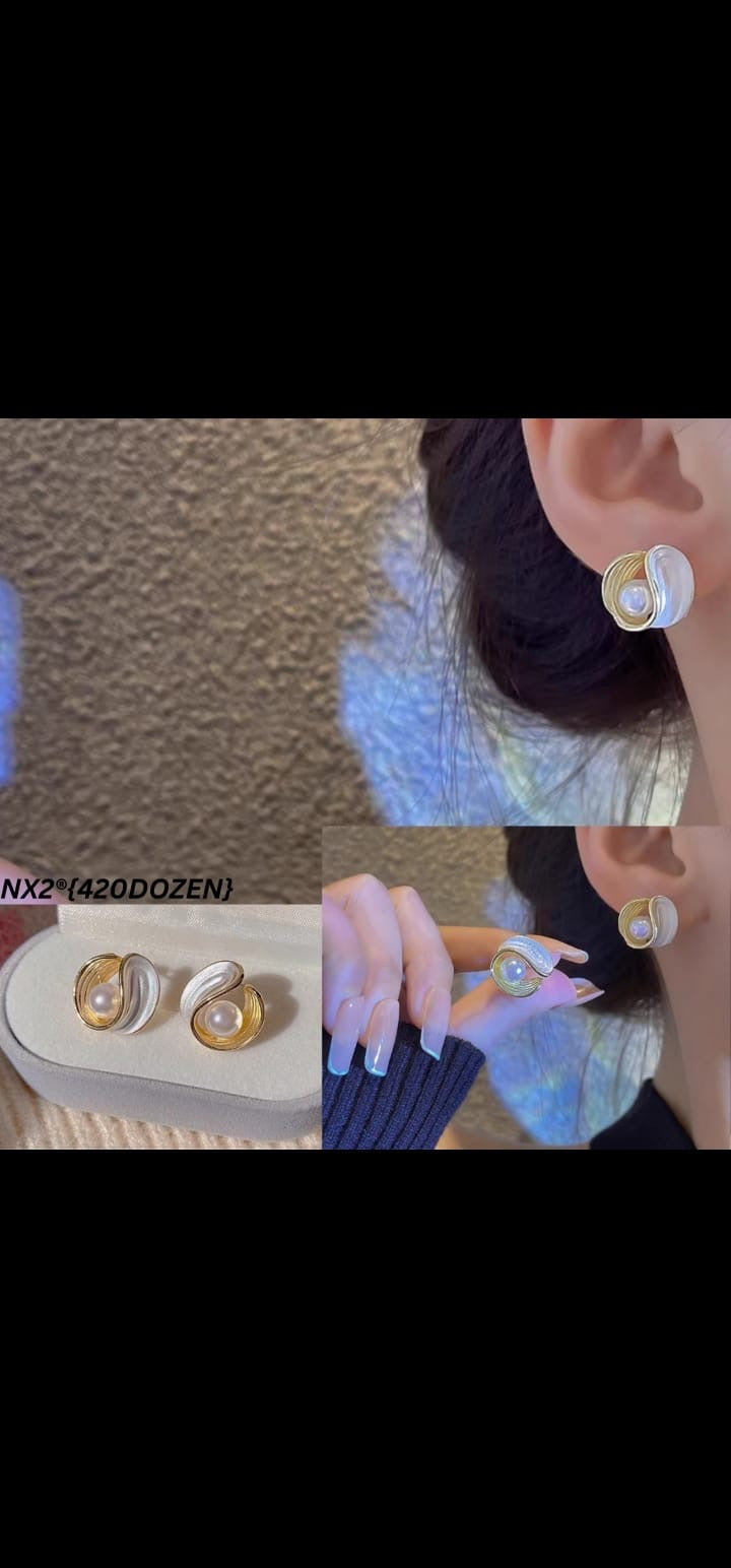 Korean Style Shell Pearl Stud Earrings - Wholesale